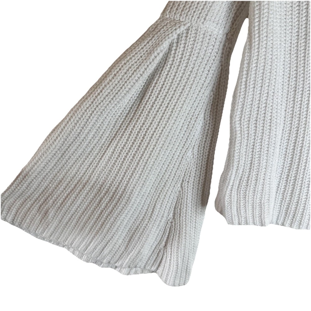 Free People Size SP Cable‎ Knit V Neck Damsel White Bell Sleeve Cotton Sweater - Picture 3 of 5